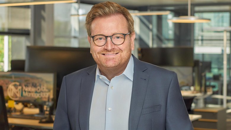 Hans Ulriksen, directeur général de Noble CapitalManagement, rappelle qu'un cercle de 4000 kilomètres centré sur l'Asie réunit 54% de la population mondiale sur moins de 10% des terres émergées: la Russie y produit les matières premières, la Chine fournit le capital, l'Inde la main-d'œuvre et le marché.
