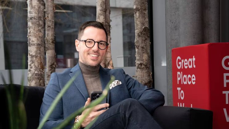 La proposition d'augmentation de salaire de Patrick Mollet, copropriétaire de Great Place to Work, a été rejetée, de manière équitable.