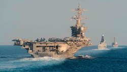 Les Etats-Unis ont déployé deux porte-avions, dont l'USS Abraham Lincoln, et leur escorte dans le golfe Persique (archives).