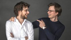 Les frères Rémi et Renaud Defrancesco, arrière-petits-fils de Jacques Hopenstand et de son épouse Francine.