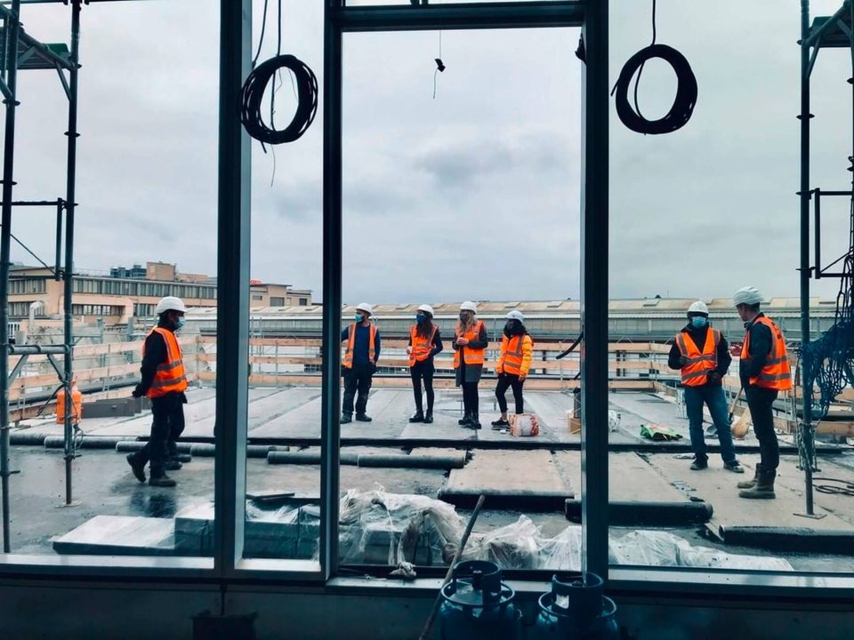 Phida regroupe 27 sociétés actives dans quatre secteurs d’activité, la construction, le service, l’événementiel et l’investissement. Cinq cents collaborateurs de 18 nationalités différentes travaillent pour le groupe. La part de femmes s’élève à 12%.