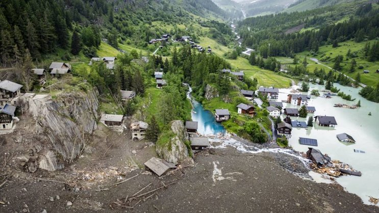 La plupart du temps, les assurés ont subi un dommage total occasionné soit directement par l’éboulement, soit par les inondations qui ont suivi (archives).