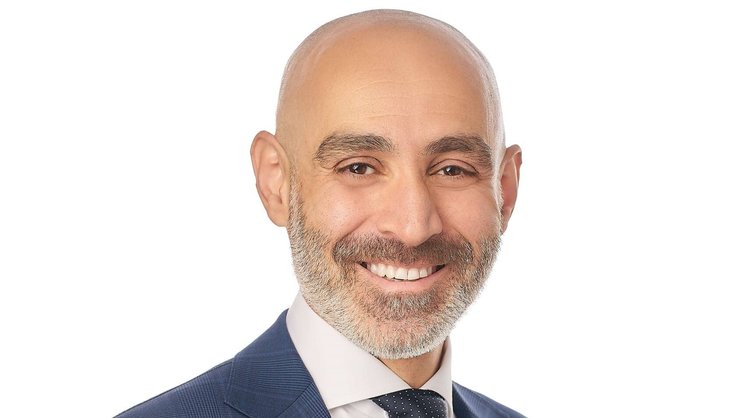 Hikmet Ayan