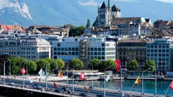 Malgré cette remontada, l'indice reste en deçà des valeurs inscrites avant la mise en place de surtaxes de 39% sur les produits à la croix blanche entrant sur le territoire américain, tempèrent les experts.