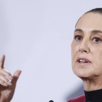 La présidente mexicaine Claudia Sheinbaum s'est proposée en tant que médiatrice. "Nous allons chercher, avec tous les pays qui le souhaitent en Amérique latine ou sur d'autres continents, une solution pacifique" et à éviter une "intervention" américaine au Venezuela, a-t-elle dit.