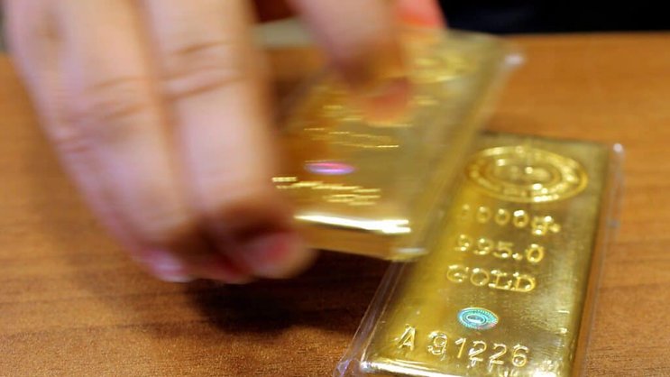 A 11h00, l'once d'or s'enrobait de 0,24% à 2707,26 dollars, demeurant ainsi à plusieurs encâblures des 2790 dollars atteints fin octobre dans les derniers jours de la campagne présidentielle américaine (archives).