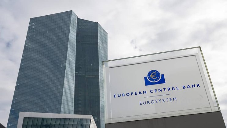 L'institution gardienne de l'euro a poursuivi jeudi dernier sa lutte contre l'inflation, avec une huitième hausse en moins d'un an, d'un quart de point de pourcentage, pour porter son taux de référence sur les dépôts à 3,5% (archives).
