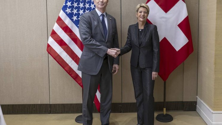 Le secrétaire américain au Trésor Scott Bessent veut aller encore plus rapidement que la Suisse dans les discussions sur les questions commerciales.