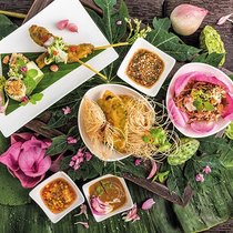 Parmi les cheffes invitées cette année, Renu Homsombat, originaire de Bangkok.