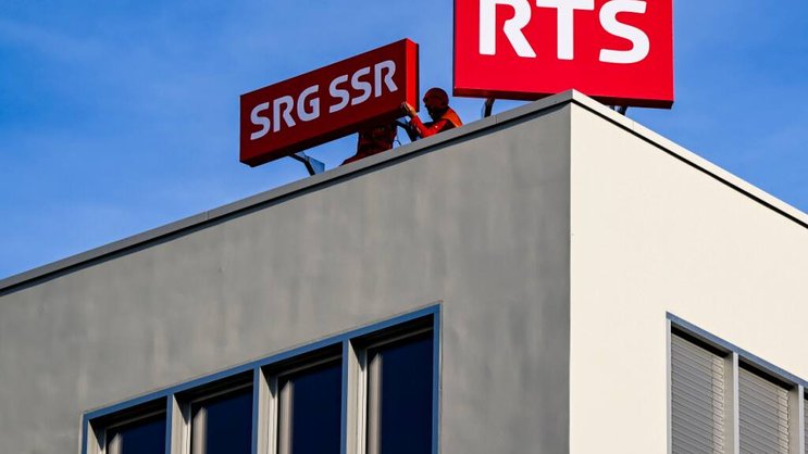 La radio-télévision publique est garante d'une couverture large et équilibrée de l'actualité, estiment les opposants à l'initiative pour la réduction de la redevance SSR à 200 francs.
