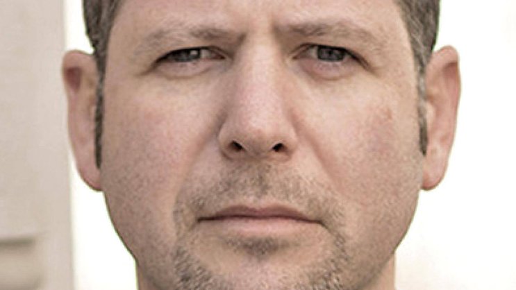 Maxim Interbrick est le ofondateur et COO de Sparrow.