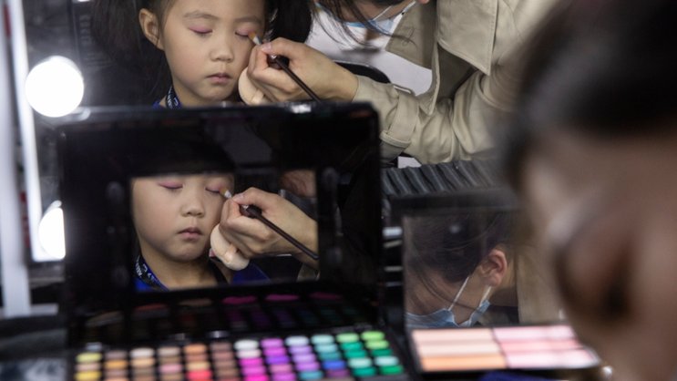Les enfants et adolescents sont un public sensible pour ce qui relève des achats compulsifs de maquillage (archives).