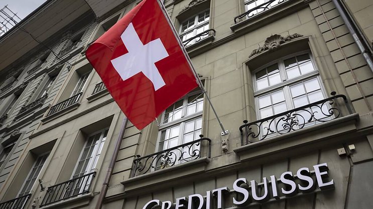 Dans le cadre du rachat forcé de Credit Suisse par UBS, la Finma a décidé de réduire à zéro la valeur de 16 milliards de francs d'emprunts AT1. (archives)