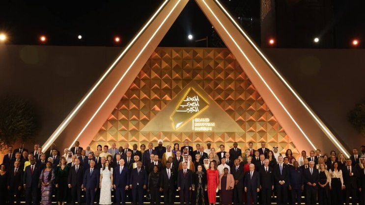 L'Egypte a inauguré en grande pompe le plus grand musée du monde "dédié à une seule civilisation", selon les mots du président Sissi.