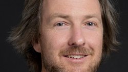 Cedric Panchaud est avocat et expert fiscal diplômé chez Beker Guiramand & Associés.
