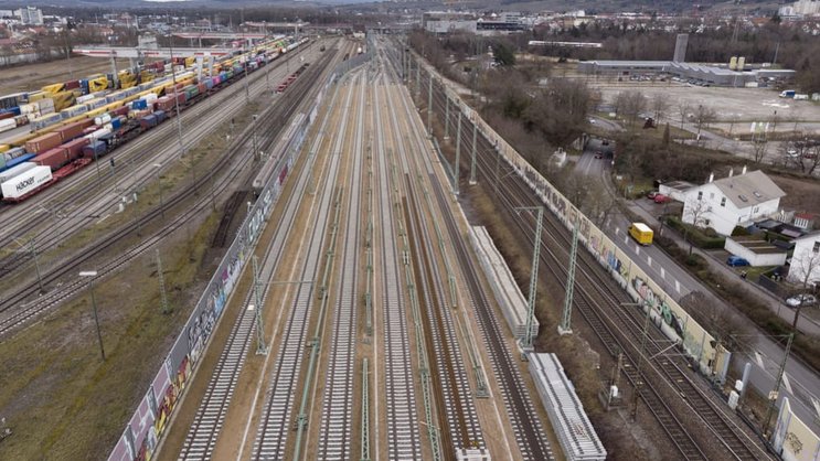 Les travaux réalisés par les chemins de fer allemands entre la gare badoise à Bâle et la frontière allemande permettent de faire passer le nombre de voies de trois à six (archives).