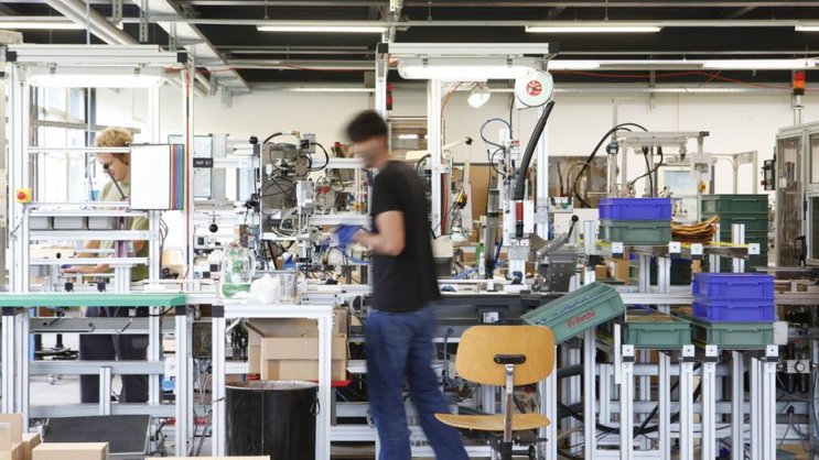 Dans l'ensemble, l'emploi a en effet continué de progresser au premier trimestre, comme le montrent les chiffres récents de l'Office fédéral de la statistique (OFS). (KEYSTONE/Mara Truog)