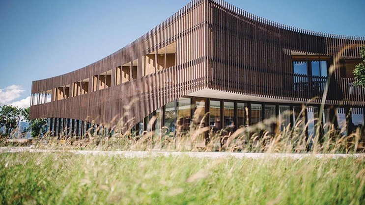 Le centre de médecine intégrative d’Estavayer-le-Lac, qui avait inauguré l’an dernier une extension devisée à 27 millions, va licencier ses 67 collaborateurs.