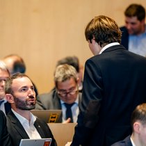 L'UDC Vaud et son chef de groupe au Grand Conseil, Cédric Weissert (à gauche), s'étaient montrés vertement critiques envers la grande réforme de la loi sur l'énergie (archives).