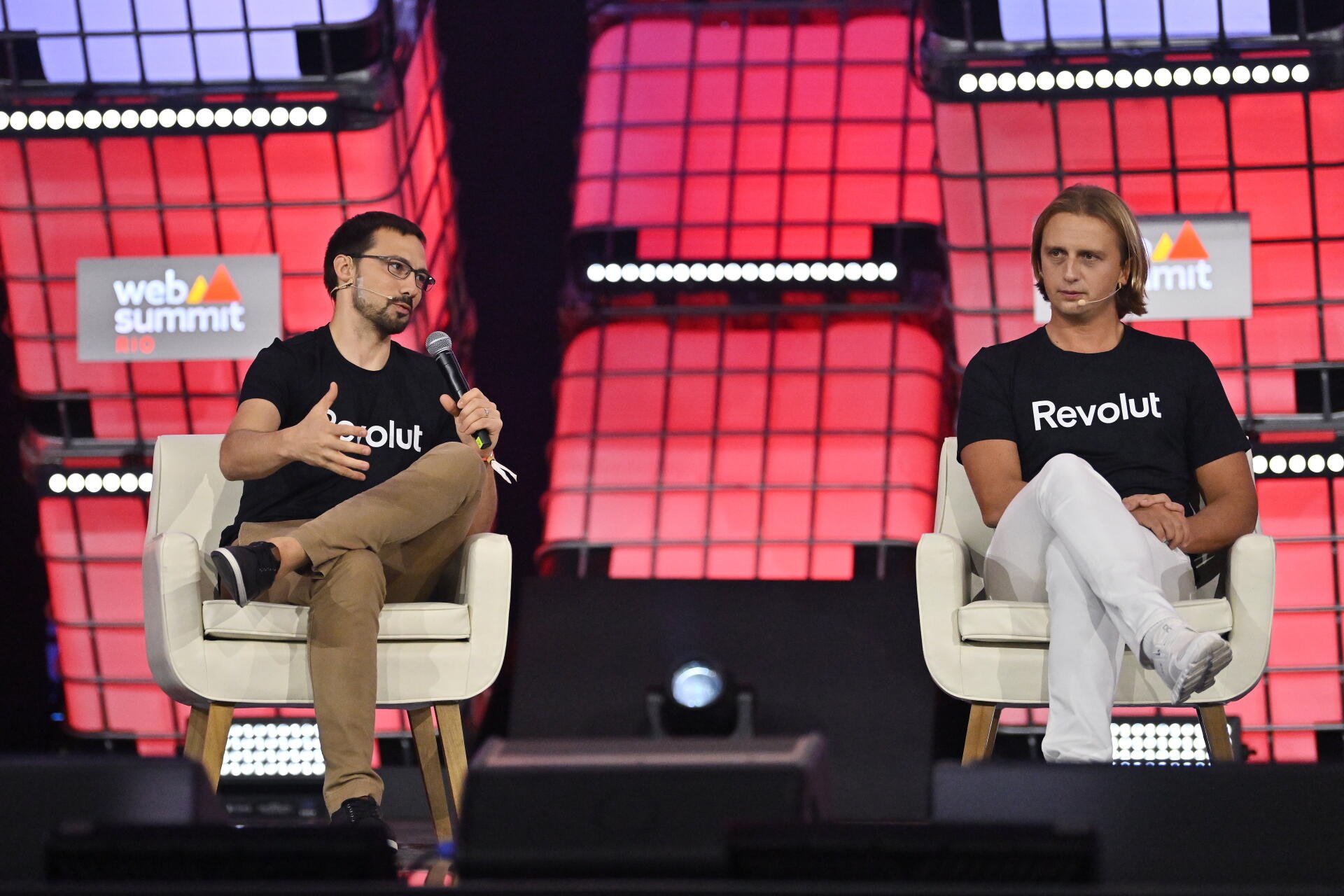 Ils ont fondé Revolut il y a une dizaine d’années : le directeur technologique Vlad Yatsenko et le CEO Nik Storonsky.