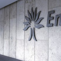 Enel prévoit d'investir notamment plus de 26 milliards d'euros dans la production d'énergie et la distribution aux clients, dont 20 milliards dans les énergies renouvelables.