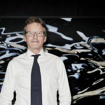 Les 18 magasins Selfridges appartiennent désormais aux propriétaires de Globus, Signa et Central Group. Dieter Berninghaus (57 ans) dirigera le nouveau groupe en tant que co-président.
