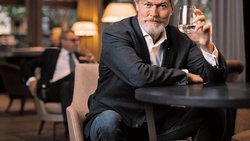 Gunter Paul est un pionnier de l’économie verte. Il y a 30 ans, il a créé l'entreprise de détergents écologiques Ecover.