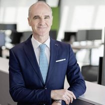 Matthias Geissbühler (50 ans) est Chief Investment Officer du groupe Raiffeisen. Depuis 2018, il y développe les activités de placement.