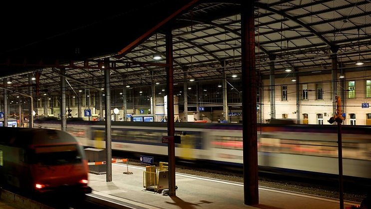 Les CFF prévoient de mettre en place un réseau de nuit à l'échelle nationale pour les week-ends.