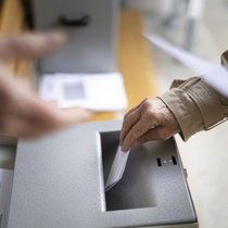 Les Suisses voteraient sur environ un tiers seulement des mesures prévues dans le paquet d'allègement 2027-2029 en cas de référendum (image d'illustration).
