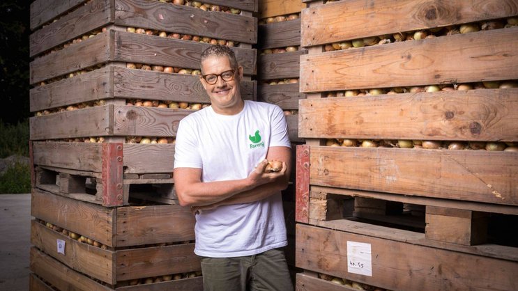 Avril 2023: Dominique Locher reprend la présidence de Farmy. Ici au domaine agricole de la famille Jean-Pierre Ducret, à Ecublens. En juin 2023, le trio dirigeant annonce avoir pu lever 10,5 millions de francs.