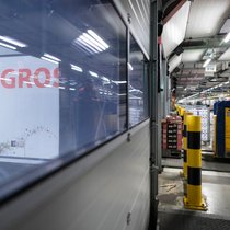 Le nouveau système logistique s'appuiera sur deux pôles: le site sud existant à Stabio, au Tessin, et un site nord à Münchenstein, dans la canton de Bâle-Campagne, appartenant à la coopérative Migros Bâle (archives).