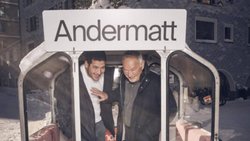 L’entrepreneur d’origine égyptienne Samih Sawiris (ici avec son fils Naguib) poursuit son œuvre pour transformer la station d’Andermatt (UR) en une destination haut de gamme.