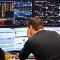 Les enquêtes portaient sur des accords sur les marchés financiers (archives).