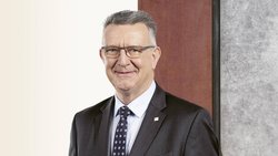 A la tête des finances depuis dix ans, Georges Godel peut pavoiser au vu des indicateurs de santé financière du canton de Fribourg.