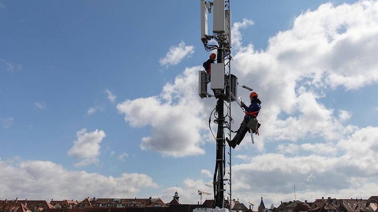 Le Conseil fédéral souhaite imposer aux trois opérateurs télécoms suisses d'installer une alimentation électrique de secours pour garantir les communications en cas de grosse panne (archives).
