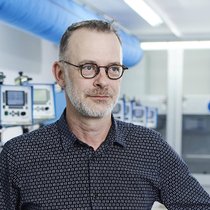 Christophe Beuchat, micromécanicien et technicien de construction, a repris la direction de Comblémine en 2017.