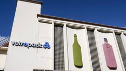 L'activité de recyclage du verre sera abandonnée par Vetropack le 28 février prochain à St-Prex (archives).