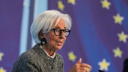 La BCE, dirigée par Christine Lagarde, estime que la guerre au Moyen-Orient aura une "incidence significative" sur l'inflation à court terme via les prix de l'énergie (archives).