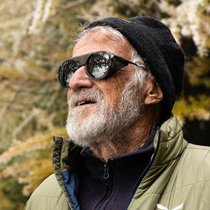 A 83 ans, Roland Cachot est un ambassadeur de Glacier Optics. C’est un passionné de randonnée et de ski, en particulier dans le massif du Grand Muveran.