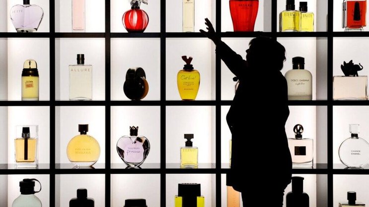 Interparfums mise sur son plan de lancements 2025, axé sur les marques Jimmy Choo, Montblanc, Coach, Lacoste et Rochas pour "envisager une nouvelle année de croissance des ventes et des résultats" (archives).