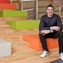 Le patron de Swatch Alain Villard au siège de la marque à Bienne: il voit encore un grand potentiel de croissance pour la marque.
