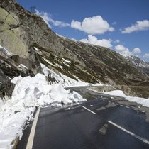 Depuis environ deux semaines, le col du Gothard est fermé à tout trafic pour des raisons de sécurité et jusqu’à nouvel ordre (archives).