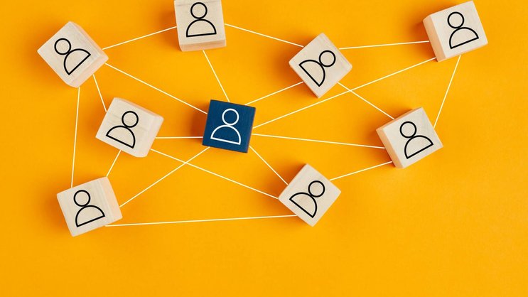 Monter une équipe en fonction du projet, des compétences requises pour le réaliser et des besoins du client, un modèle qui a de nombreux avantages.