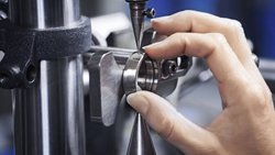 Le fabricant de roulements de précision WIB à Bulle se sépare d’un tiers de ses employés.