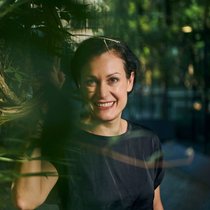 Pour Laura Meyer, si les multinationales et les grandes institutions ont réduit leurs voyages d’affaires, les PME exportatrices ont besoin de se rendre sur place pour visiter leurs clients et leurs sites de production.
