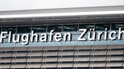 L'équipe de direction de Flughafen Zürich est réduite de sept à six membres. (archive)