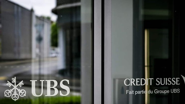 Dès le premier trimestre 2025, 85 succursales qui font doublon doivent être fusionnées et d'ici 2026, il restera environ 190 agences UBS en Suisse (archives).