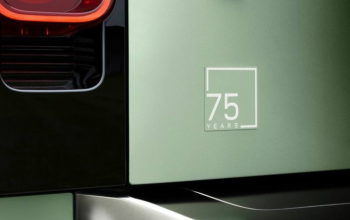 Land-Rover-3