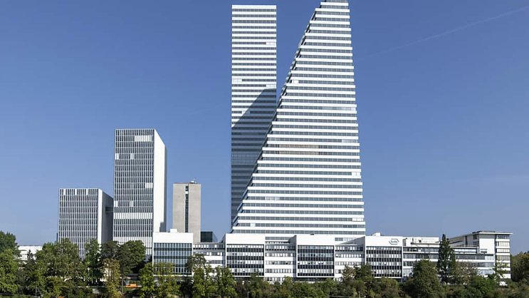 Roche insiste sur ce "nouvel engagement clair en faveur du site de recherche et de production de Bâle et de la Suisse" (archives).